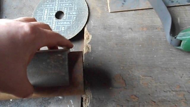 Как разметить круглую трубу для реза под 90 градусов куском уголка смотреть онлайн