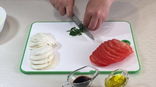 Салат Капрезе (Caprese). Самый Простой Рецепт – Быстро и Вкусно! смотреть онлайн