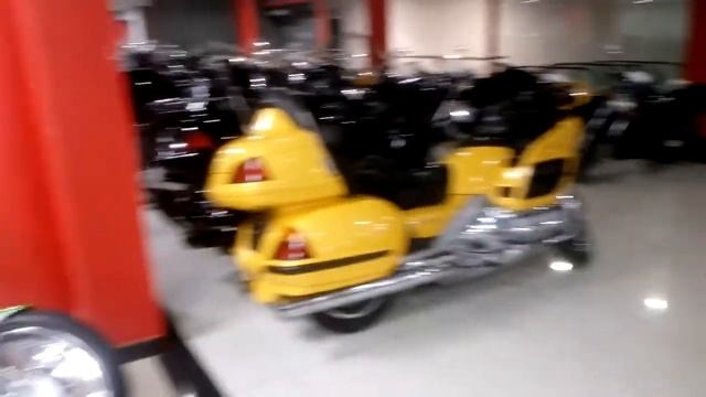 Мотоцикл HONDA VTX1800R арт. U83031 мотосалон Мегамото смотреть онлайн