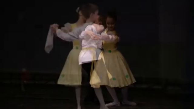 Танец "На полянке" . ХК "Антарес". смотреть онлайн