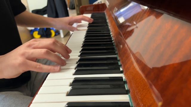 Мальчик на девятке (пианино) смотреть онлайн