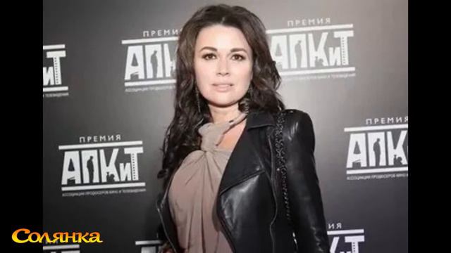 "Непоправимые перемены": химия сильно сказалась на внешности Анастасии Заворотнюк смотреть онлайн