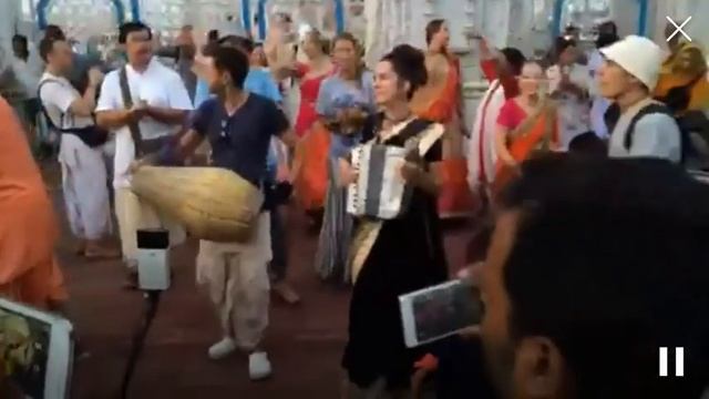 Чудесные танцы в Индии смотреть онлайн