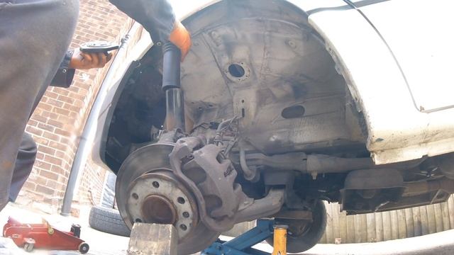 Replacing the A-pillar support VW Crafter \ M Sprinter \ Замена опоры передней стойки VW Crafter смотреть онлайн