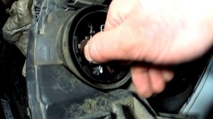 ПРИЕХАЛ ОДНОГЛАЗЫЙ ФРАНЦУЗ. ЗАМЕНА ЛАМПОЧКИ БЛИЖНЕГО (ДАЛЬНЕГО) СВЕТА НА РЕНО МЕГАН 2