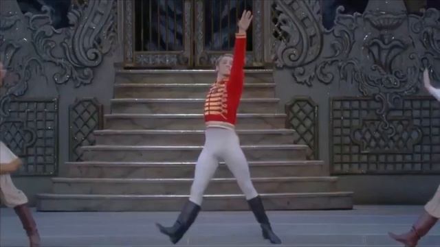 The Nutcracker Russian Dance Comparison (Boston Ballet, Royal Ballet, Mariinsky) смотреть онлайн
