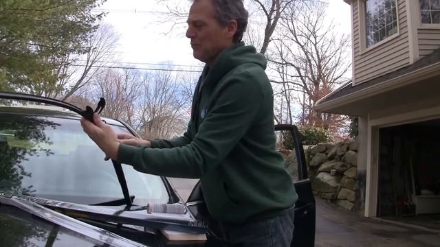 Nissan Altima 2007 to 2018 Windshield Wiper replacement смотреть онлайн