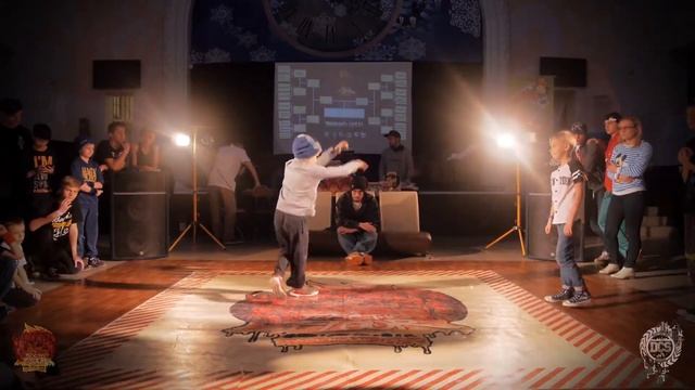 FUSE THE FLOOR｜Макс Серегин vs Кирил Хомяков ｜Breaking KIDS 1\8｜ смотреть онлайн