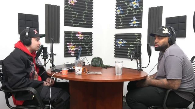 AD on Podcasting vs Rapping, 1st impressions of No Jumper, Calls Trell Grimy! смотреть онлайн