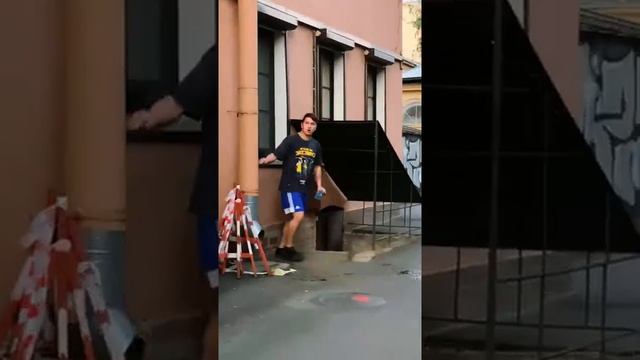 People react to awesome flips?? смотреть онлайн