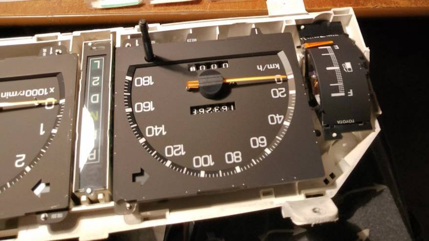 Доп. индикатор темпиратуры в японском авто.