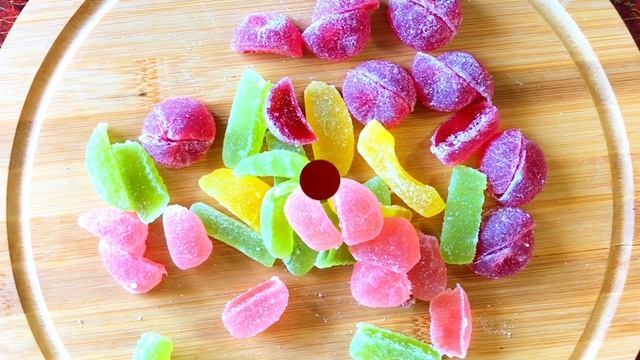 Остался и подсох мармелад, прекрасное его применение, это рогалики с мармеладом