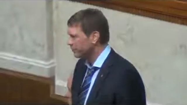 Царев показывает средний палец Ляшко в зале ВР 08 04 2014 смотреть онлайн