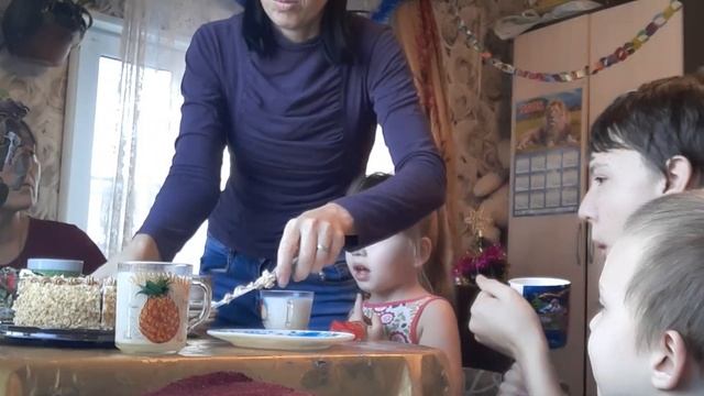 Влог:Обзор комнаты в общежитие/Встретили Веронику/Поход в парикмахерскую. смотреть онлайн