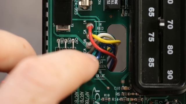 How To Upgrade Your RV Thermostat (DIY: Honeywell) смотреть онлайн