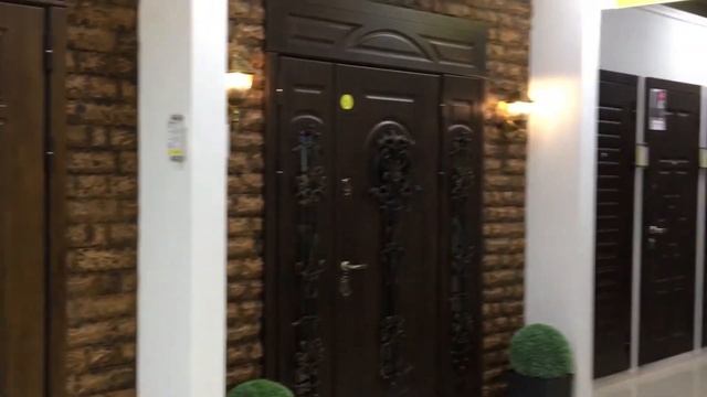 Зал входных дверей компании Юркас смотреть онлайн