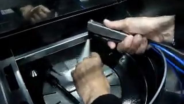 Ополаскивание краскораспылителя в Drester DB чистым растворителем в ручном режиме. смотреть онлайн