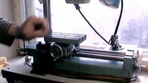 Токарный станок Универсал 2  Особенности фрезерного стола
