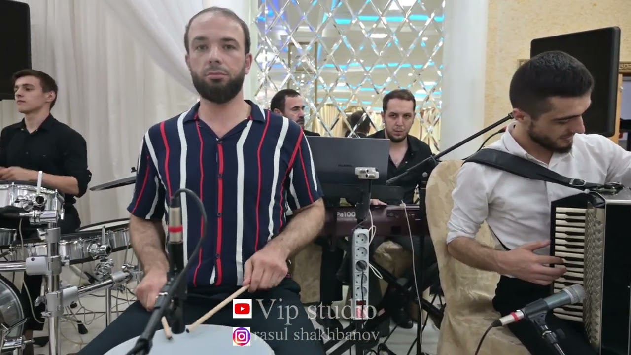 Чеченская Супер Лезгинка New 2023 смотреть онлайн