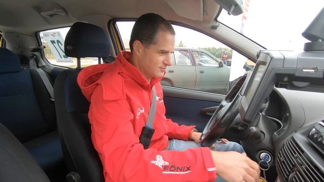 A leggyorsabb futár - Suzuki Swift vs. Fiat Punto HGT (Laptiming ep.152) смотреть онлайн