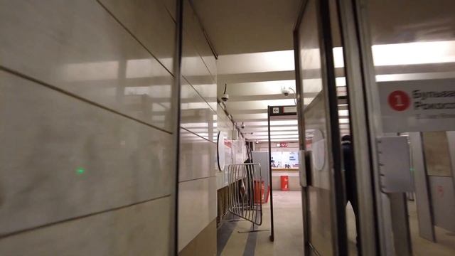 Метро (Новоясеневская - бульвар рокоссовского ) смотреть онлайн