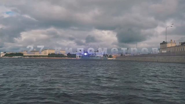 13 BRIDGES. Марафонский заплыв на 27 км под 13-ю мостами Санкт-Петербурга смотреть онлайн
