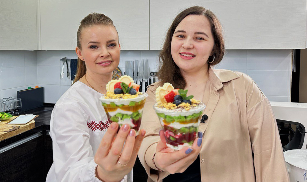 Готовим с главным редактором журнала «Йӧлӧга» Ириной Терентьевой. Торт в стакане.