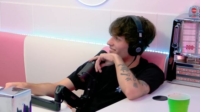 EP.12 A World Of Funny Emotions And Relatable Scenarios With The Sturniolo Triplets