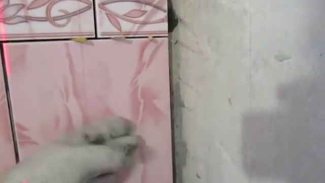Укладка плитки во внутренних углах своими руками Inner corners tiling смотреть онлайн