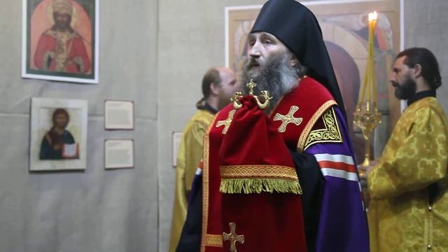 проповедь Владыки Гурия перед освящением выставки "Дивен Бог во святых Своих! смотреть онлайн