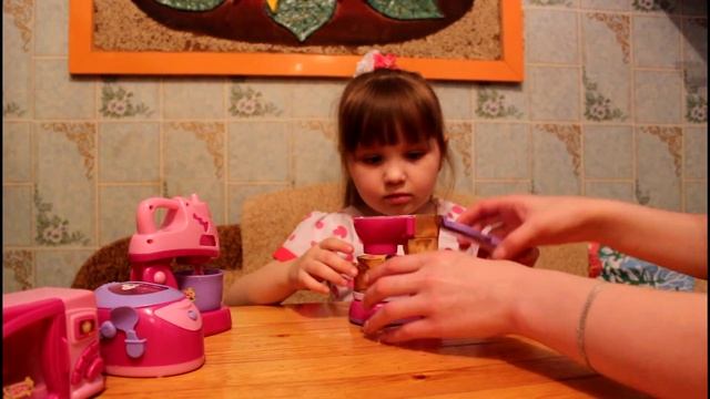 Детская бытовая техника, игрушки , toys , Маша играет смотреть онлайн
