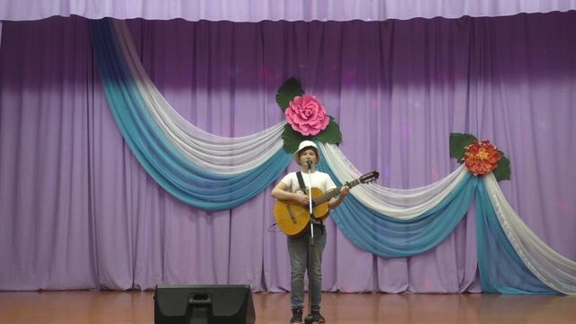 Образцовая студия бардовской песни "Визит" Эх, заманили! Арсений Левченко. смотреть онлайн