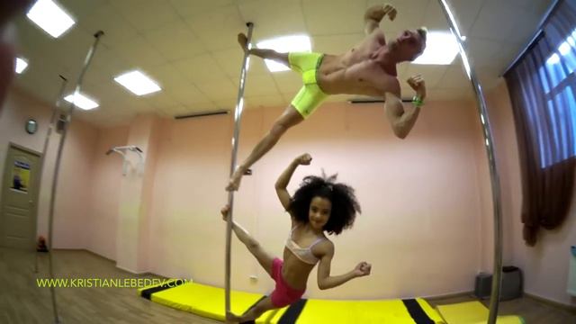 Amazing training Kristian.L and Emily princess смотреть онлайн