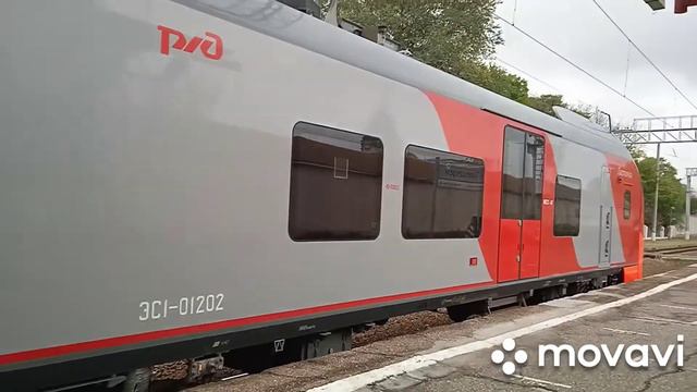 Прибытие и отправление электропоезда "Ласточка" на ст. "Пятигорск" + прибытие электрички ЭД9М! смотреть онлайн