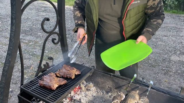 Карпфишинг в Генезисе, биги идут дуплетами. Готовим себе вкусняшки на огне. смотреть онлайн