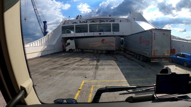 Везу покрышки в Германию (Girteka) смотреть онлайн