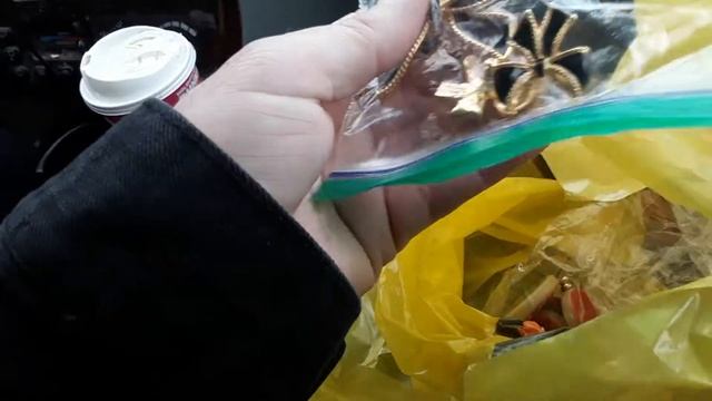 Meadowlands Pick-Ups + AJ & me exchange Christmas Gifts at the Little Ferry Store - Video Games смотреть онлайн