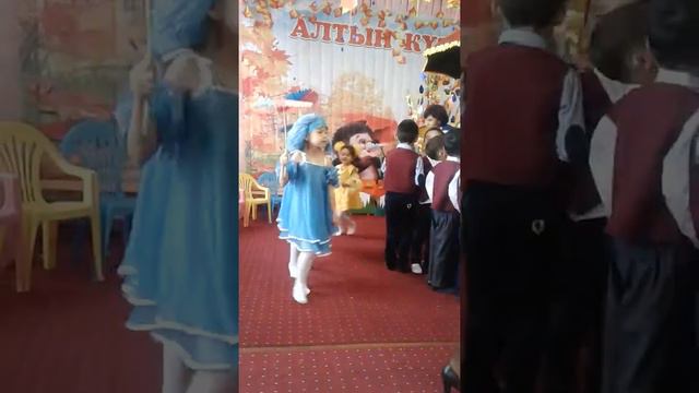 Айгерім 4 жаста Асел 2 Садик смотреть онлайн