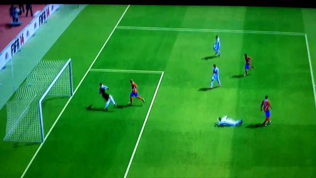 Fifa 14 UT fantastic goal by Isaac Cuenca смотреть онлайн
