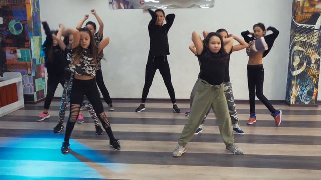 ТЦ Unidance, Алия Алшимбаева смотреть онлайн