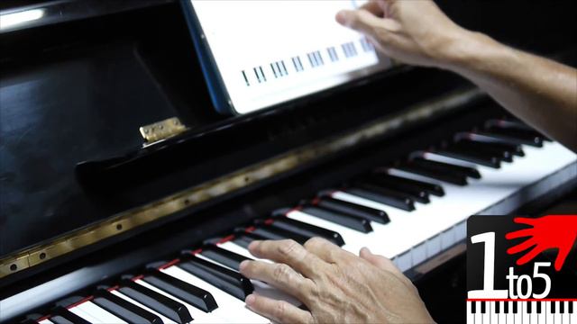 ONEtoFIVE - iOS - playing with real piano - Träumerei смотреть онлайн