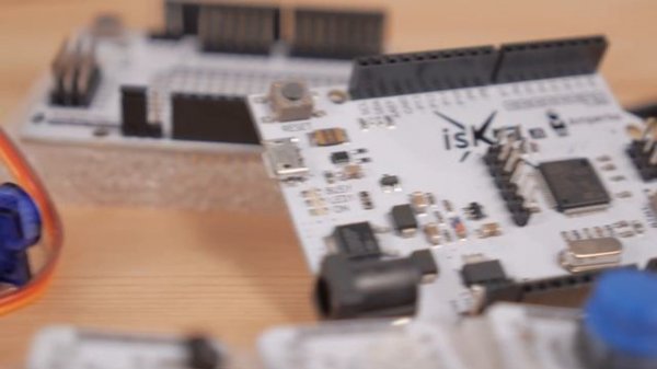 Платформа Iskra JS. Как Arduino, только на JavaScript. Железки Амперки