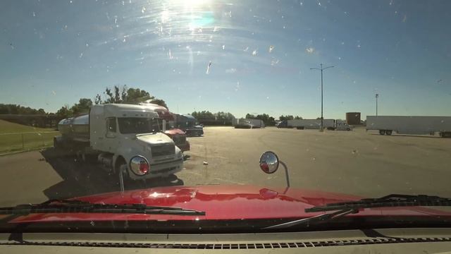 Много загрузок! Дальнобой в США на Peterbilt 579! смотреть онлайн