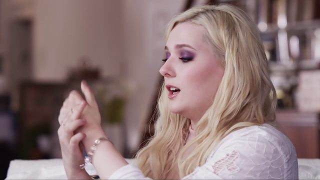 Abigail Breslin's Epic Author Facts | This May Sound Crazy смотреть онлайн