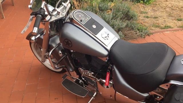 Suzuki VL 1500 Intruder Custom Umbau Sound смотреть онлайн