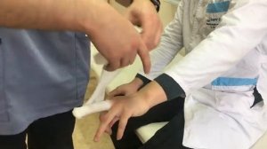 Повязка на палец и кисть. Bandage on finger