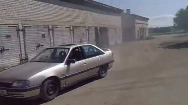 opel omega 2.6 dual ram