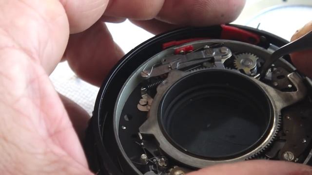 Fix Old Cameras: Hasselblad 80mm T-Star Shutter Malfunction смотреть онлайн