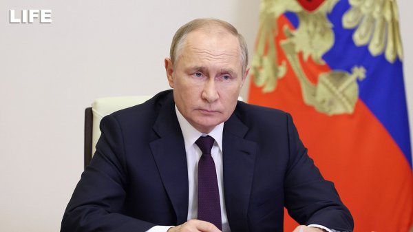 Путин проводит заседание оргкомитета "Победа"