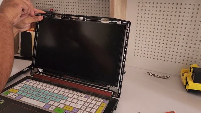 GANTI LAYAR LCD LAPTOP ACER NITRO 5 AN515-52 (Layar ada garis-garis Ungu) смотреть онлайн